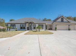 2201 Hickory Dr, Bryant, AR 72019