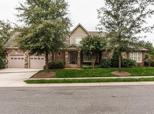 8813 Mariner Dr, Raleigh, NC 27615