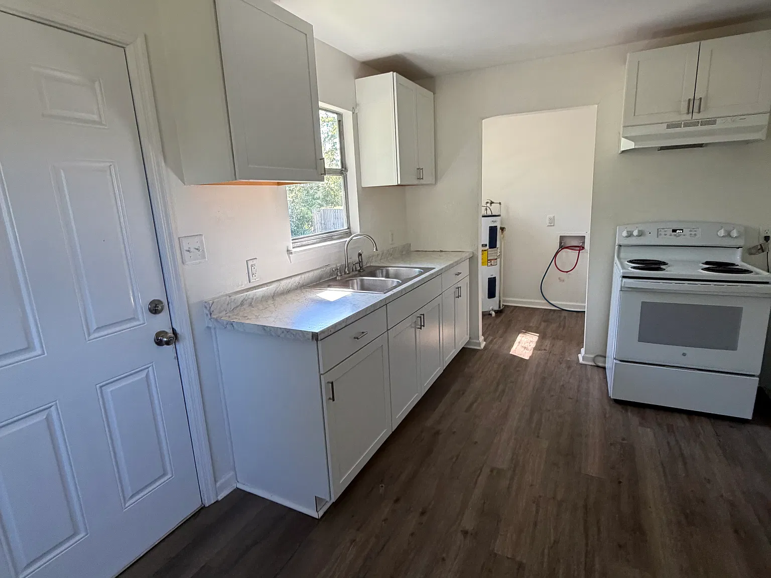 3 bed, 1134 sqft, $1,350 — Photo 4