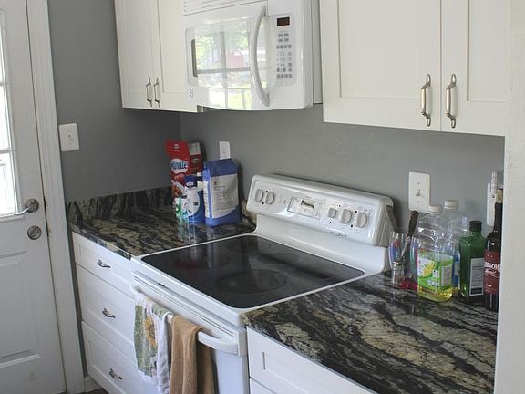 2nd image of 3308 Slade Run Dr
