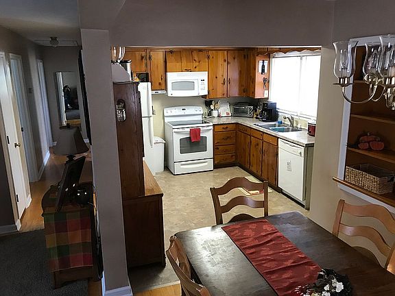 5th image of 4435 Holmes St NE