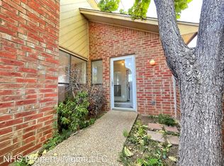 901 Cedarland Blvd, Arlington, TX 76011