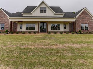 1686 Tributary Dr, Hernando, MS 38632