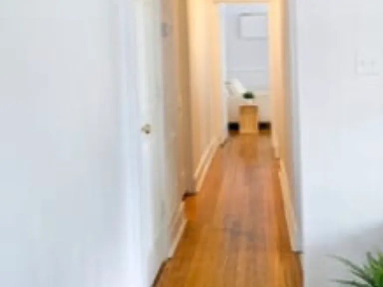 434 NE 7th Ave #4 — Photo 7