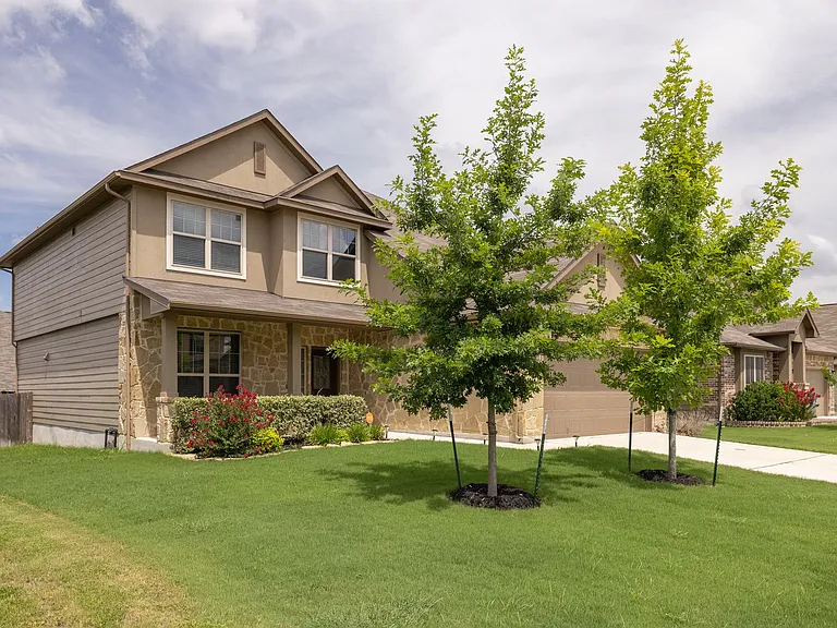5489 Cypress Point — Photo 2
