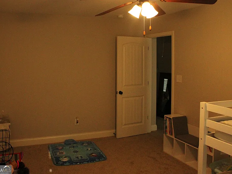 111 Sourwood Ln — Photo 19