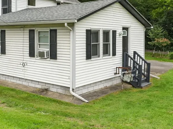 5639 Palmyra Rd W, Pittsford, NY 14534