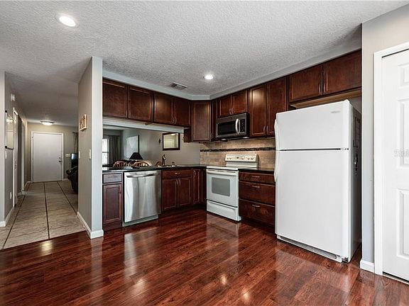 5th image of 1055 Sophie Blvd