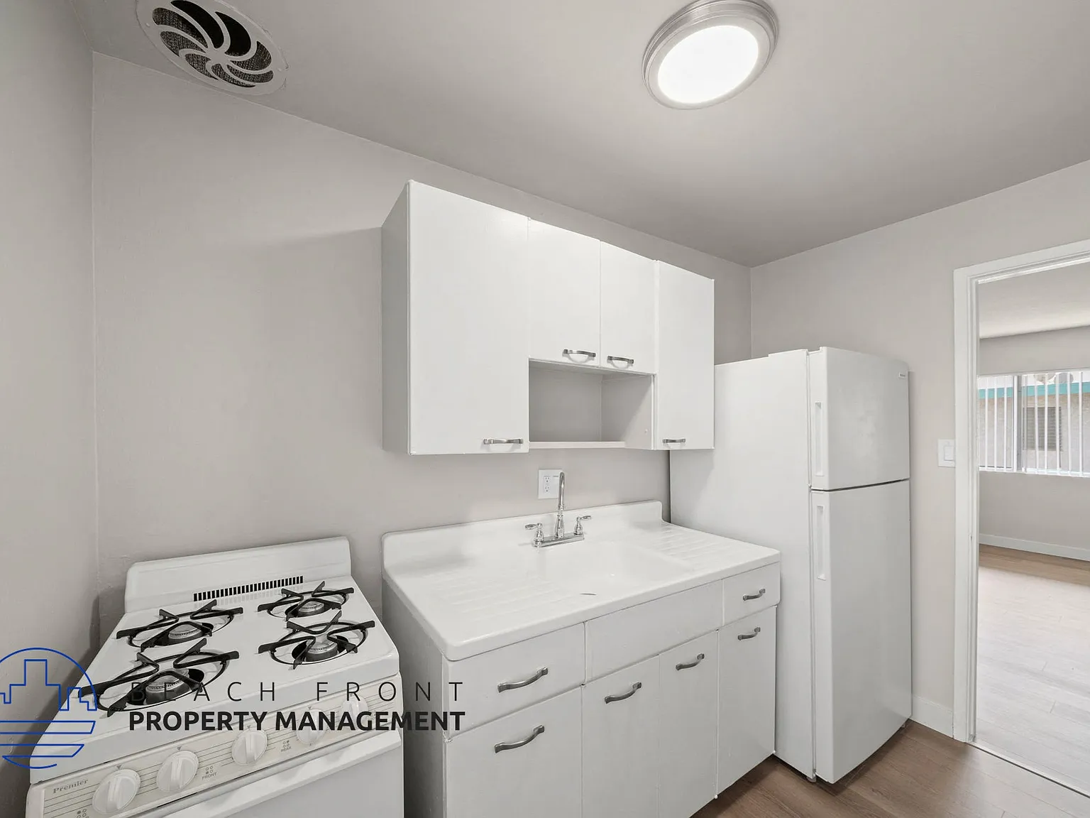 12318 Birch Ave. — Photo 3