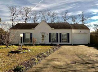 2700 Terrace Cir, Orange, TX 77630