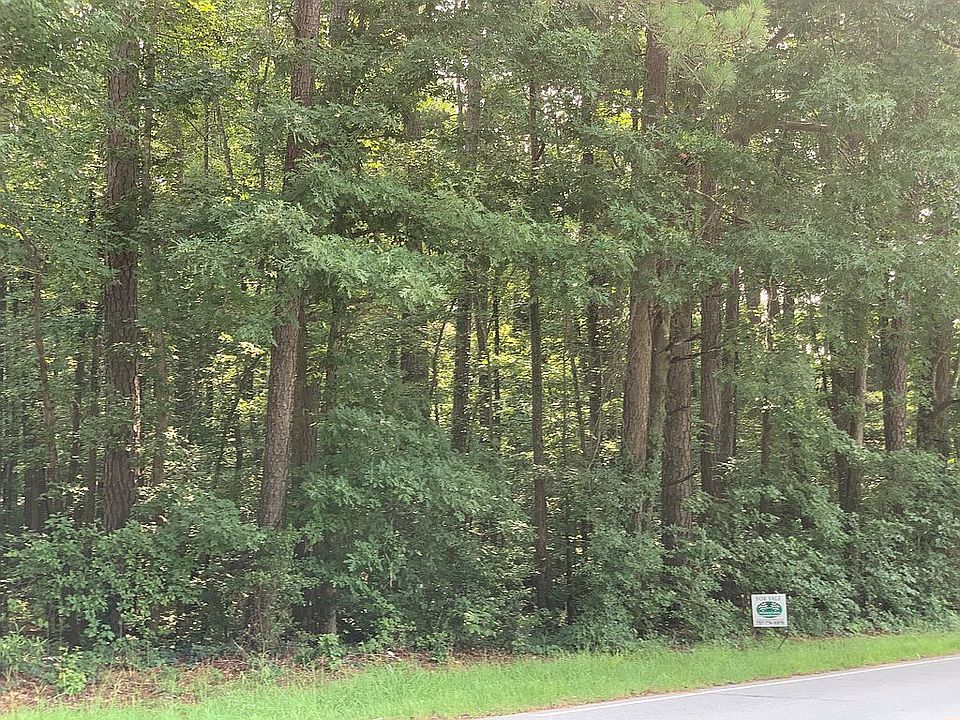 2nd image of Country Club Rd