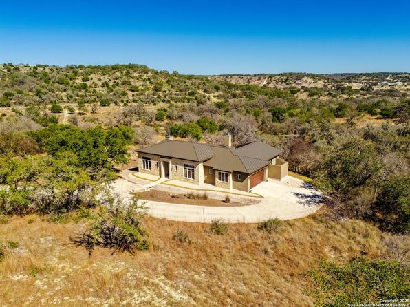165 Antler Falls Run, Comfort, TX 78013