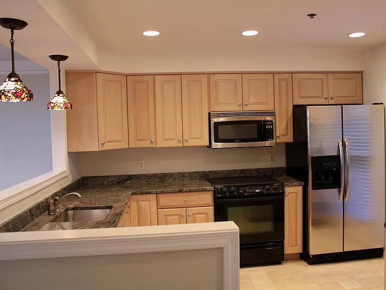 158 N Union St #Townhouse 158 — Photo 18