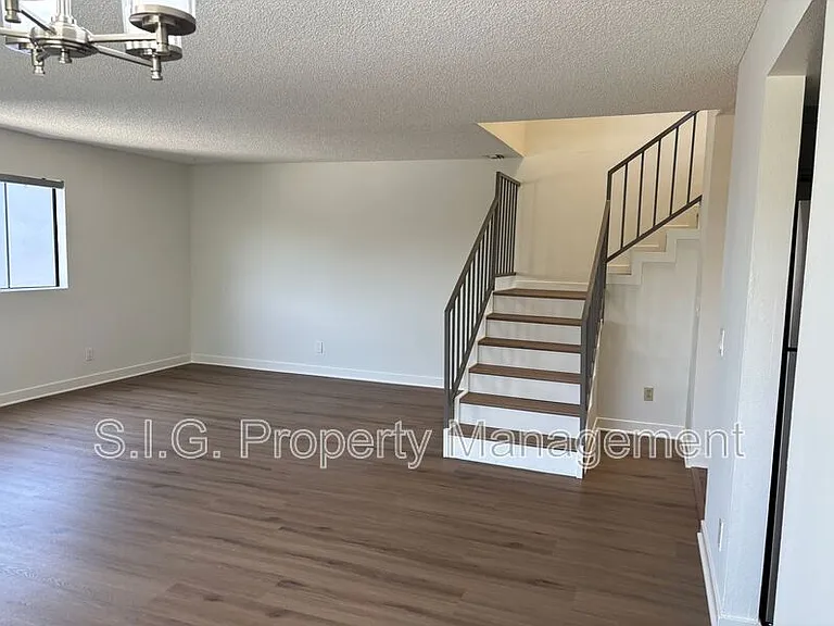 627 Orange Grove Ave #1 — Photo 32