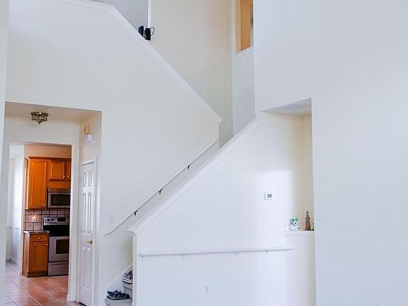 5th image of 7100 Wolfemont Ln