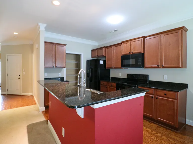 364 Saluda Springs Rd — Photo 6