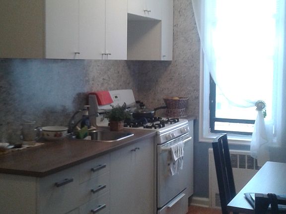 4th image of 2220 Burnett Street #2 J