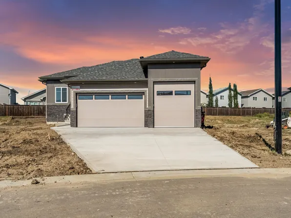 32 Dalquist Bay, Leduc, AB T9E 0J9