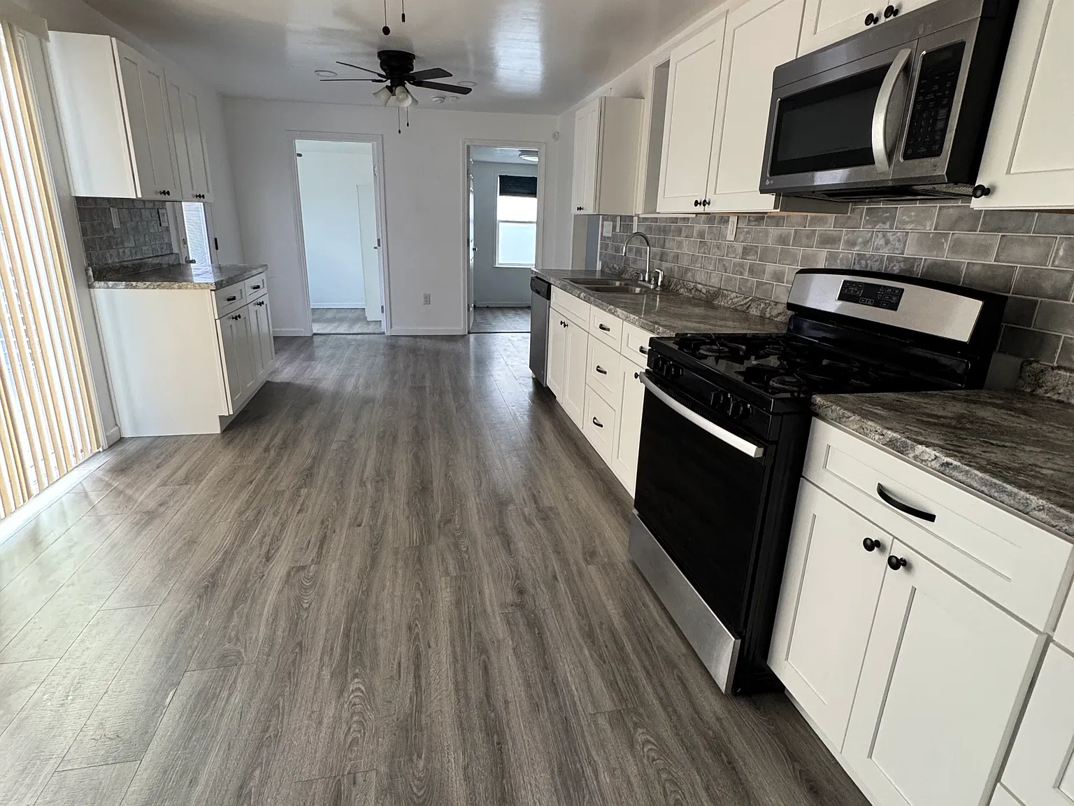 4 bed, 1418 sqft, $1,695 — Photo 4