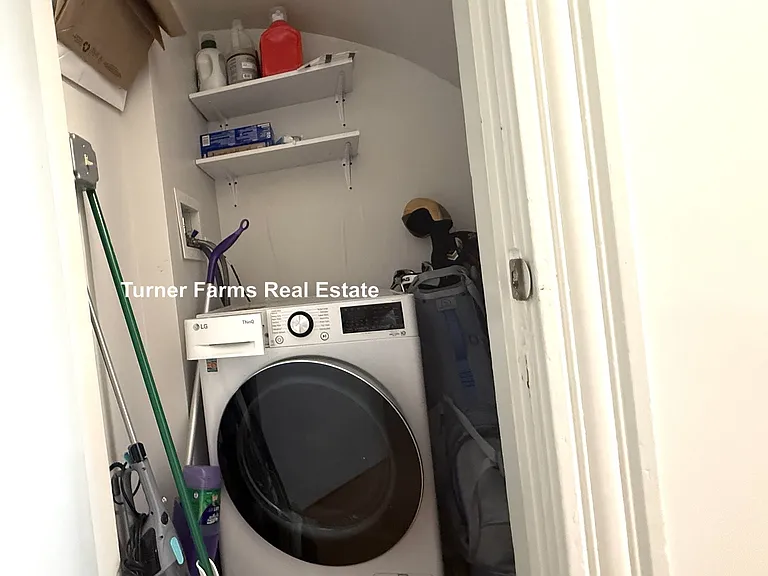 2 Ivaloo St #1A — Photo 1