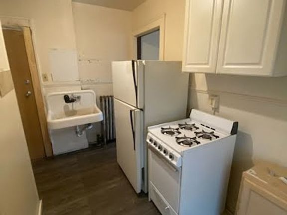 4th image of 5101-5 W National Ave #1