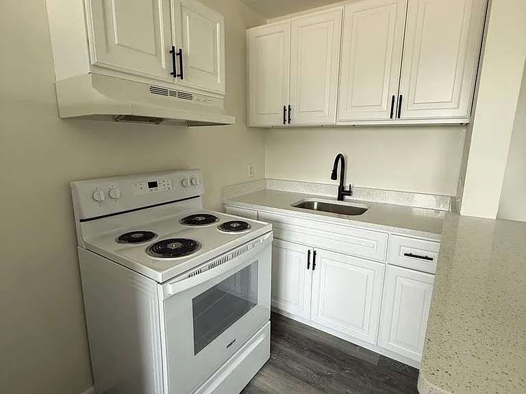 2828 E Ocean View Ave — Photo 4