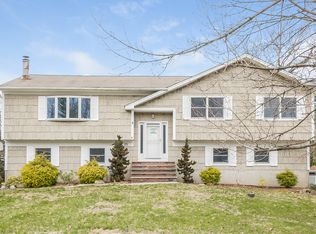 23 Douglas Dr, Towaco, NJ 07082