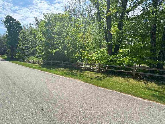2nd image of 8838 Spring Ridge Dr