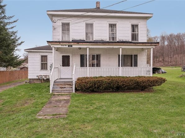 141 Church St, Randolph, NY 14772