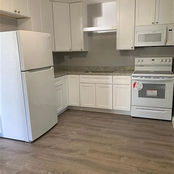 832 20th Ave S #830 — Photo 4