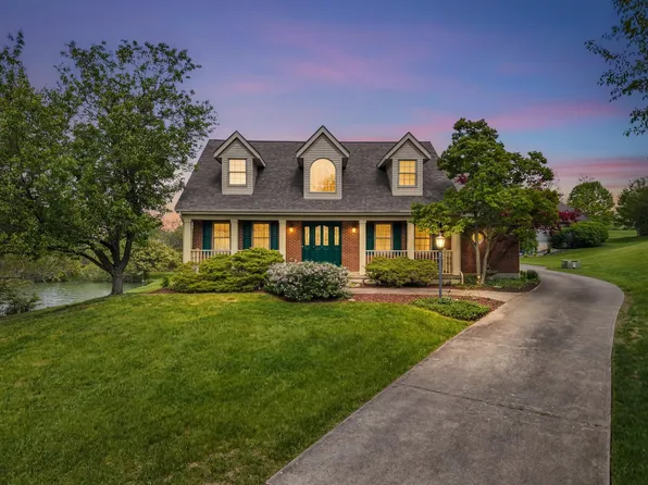 758 Lakewood Dr, Taylor Mill, KY 41015