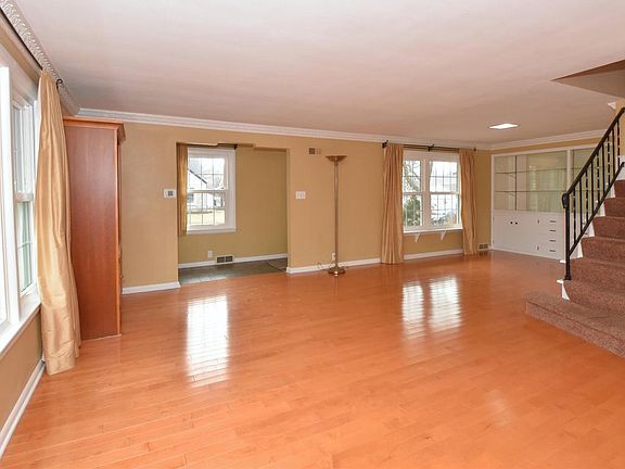 3rd image of 7200 West Locust STREET