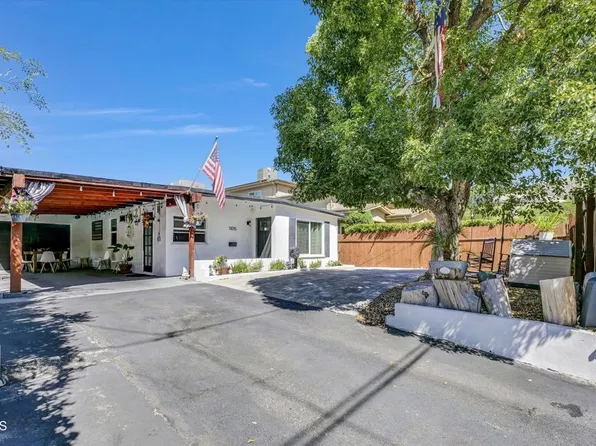 11015 Scoville Ave, Sunland, CA 91040