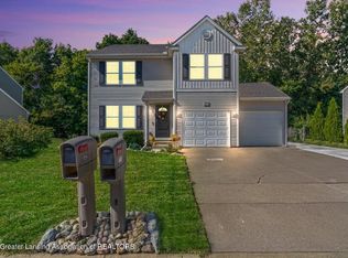 120 Lake Ridge Dr, Mason, MI 48854