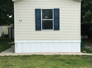 27 Main St, Minooka, IL 60447