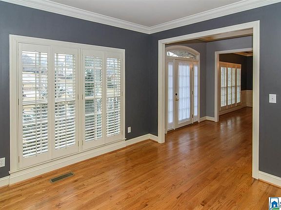5th image of 5105 Lake Crest Cir