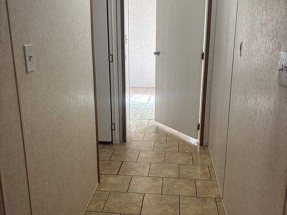 5th image of 434 Cedar Hill Dr