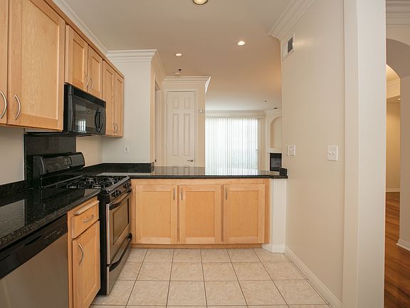 3rd image of 108 S Clark Dr APT 402
