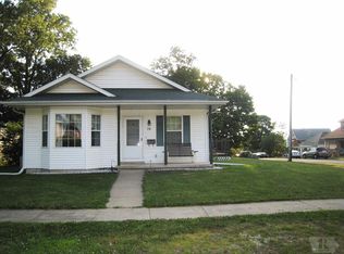 79 N 5th St, Hamilton, IL 62341