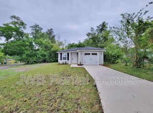 1220 Ribault River Dr, Jacksonville, FL 32208