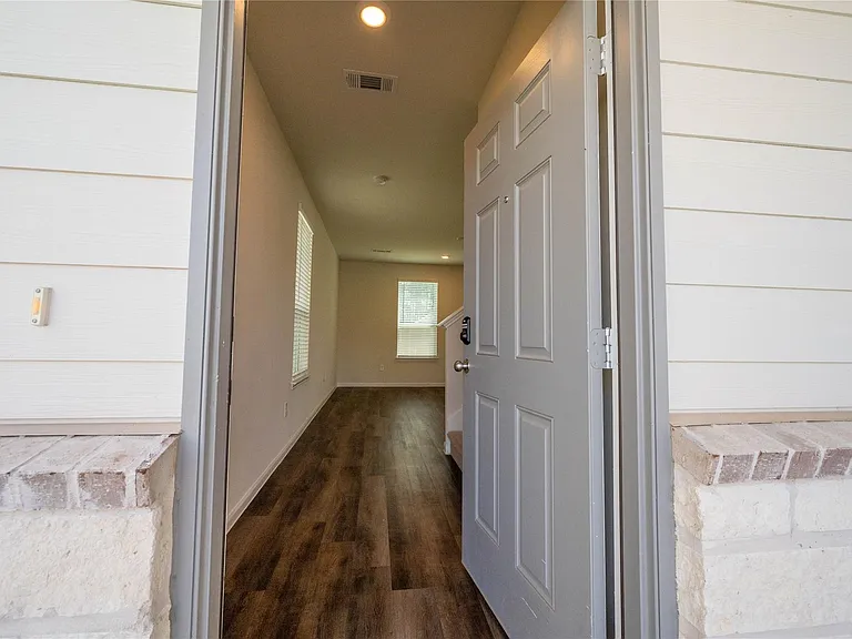 11723 Armadale Dr — Photo 5