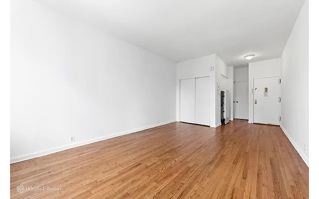 Rented by Douglas Elliman | media 8