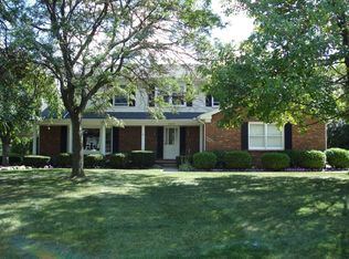 38033 Southfarm Ln, Northville, MI 48167