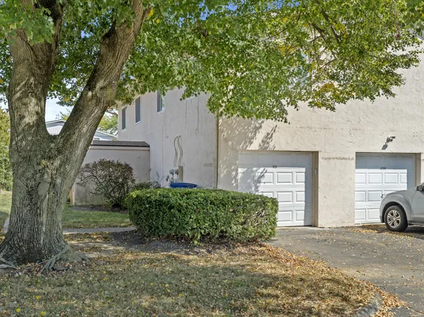 656 Cherry Ridge Rd #B, Columbus, OH 43228