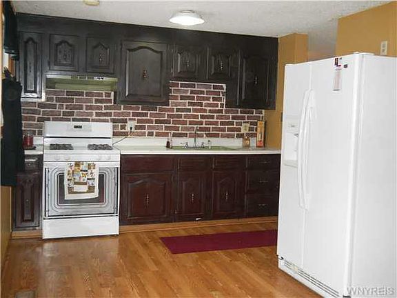 2nd image of 117 Forestal Dr