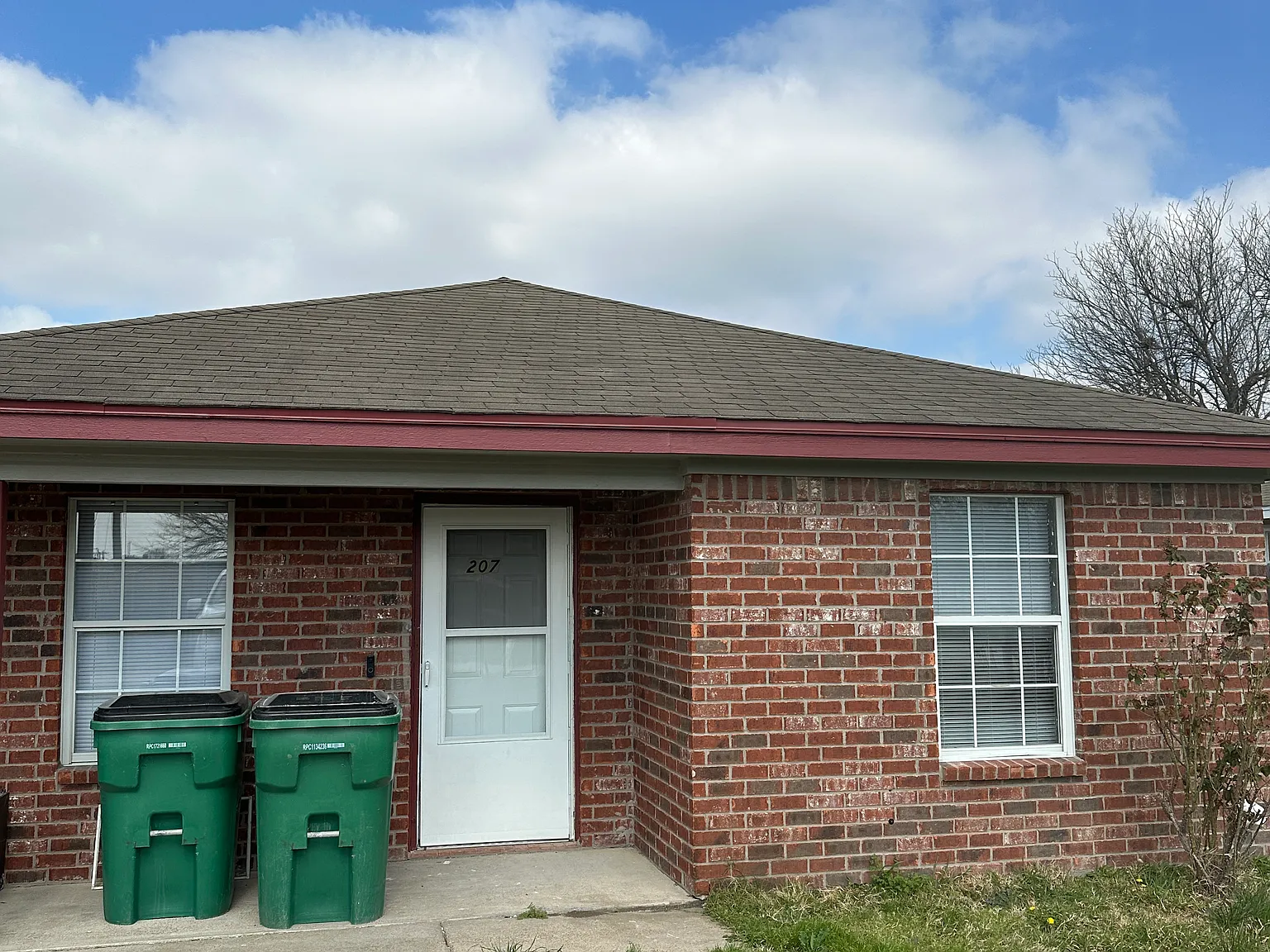 3 bed, 1296 sqft, $1,795 — Photo 2