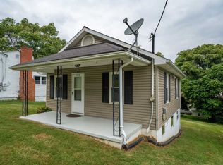 1712 Carter Ave, Johnson City, TN 37604