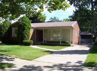 6336 Cambourne Rd, Dearborn Heights, MI 48127