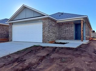 925 Hudson Rd, Chickasha, OK 73018