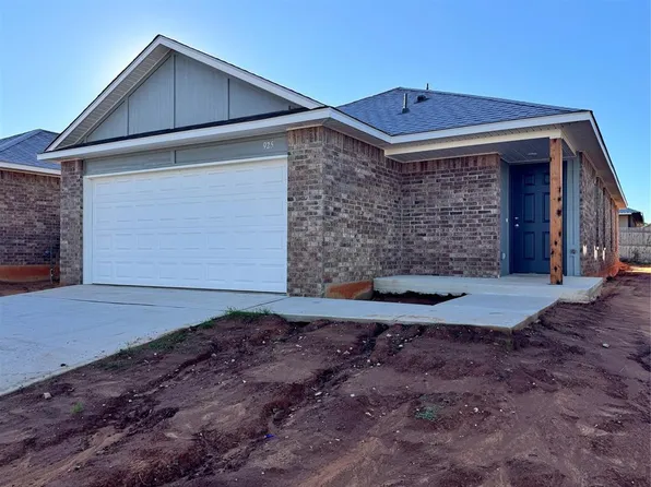 925 Hudson Rd, Chickasha, OK 73018